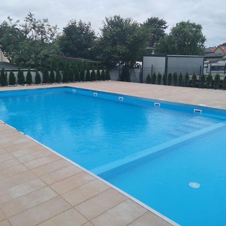 Apartament Perlowa Przystan Kolobrzeg Sienkiewicza Екстериор снимка